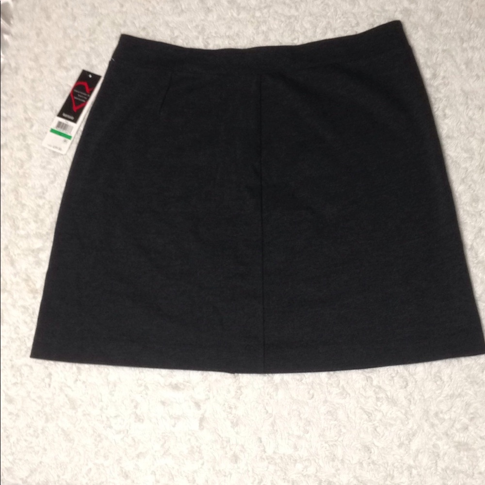 Kensie zip up skirt gray
